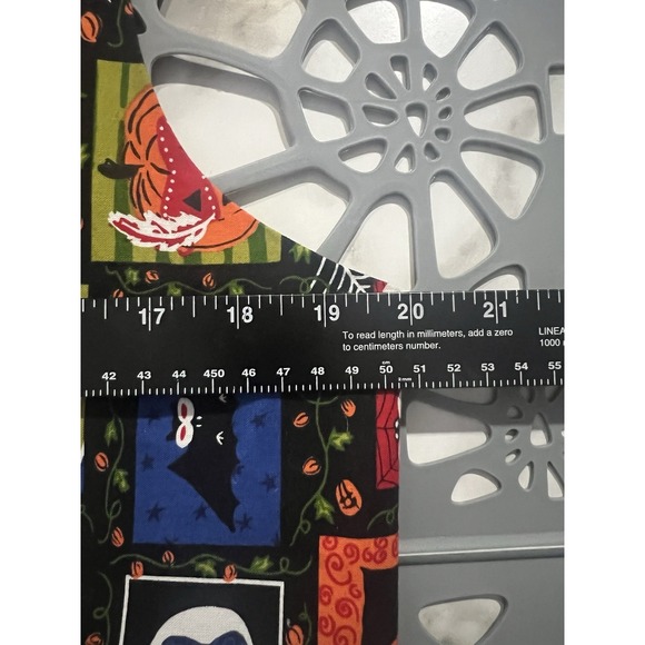 Basic Editions Medium Halloween Vest Ghosts Bats Novelty Holiday Costume Party - Picture 8 of 9